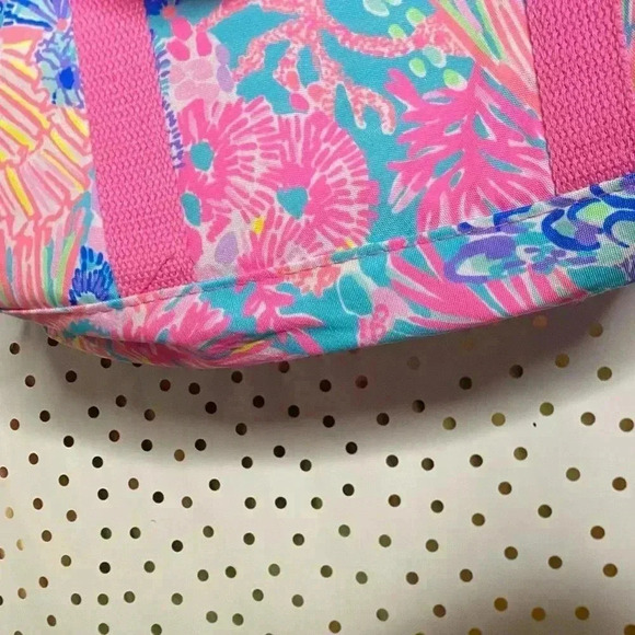 Lilly Pulitzer Picnic Backpack Cooler - Picture 7 of 9
